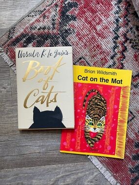 •| cat book bundle